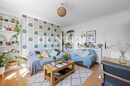 Flat Belsize Road in Greater London