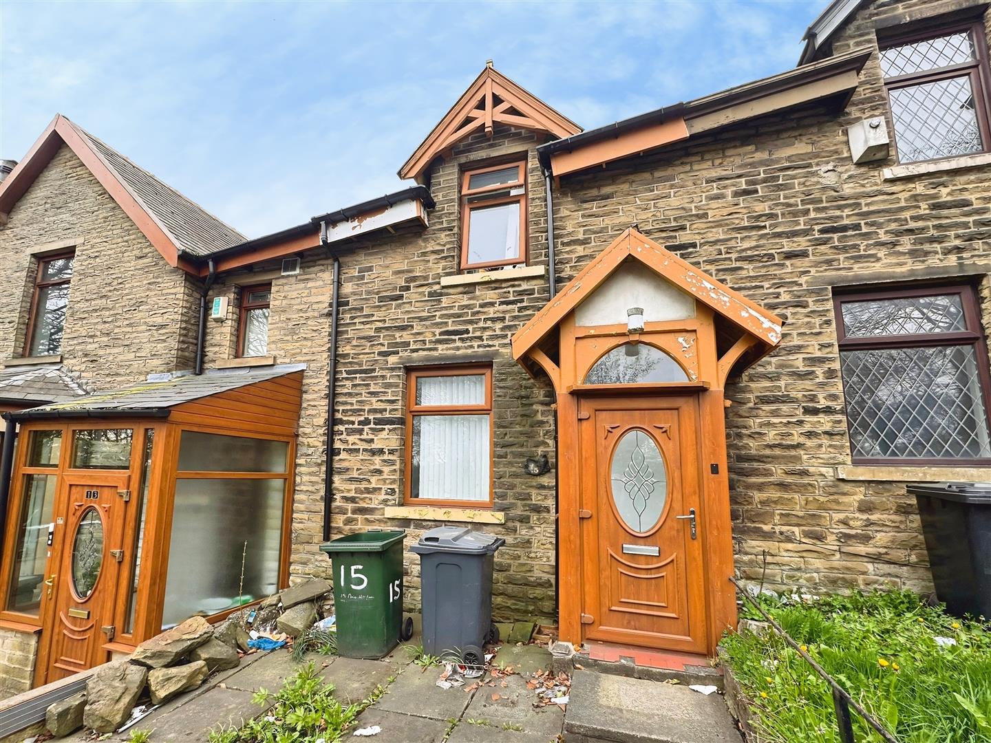 House Daisy Hill Lane in Bradford