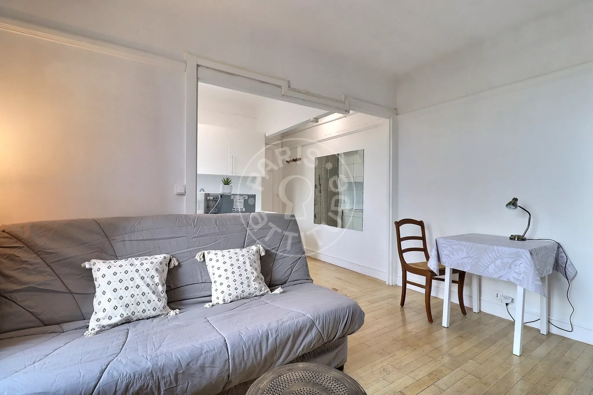 Appartement Rue Sainte-Isaure à Paris