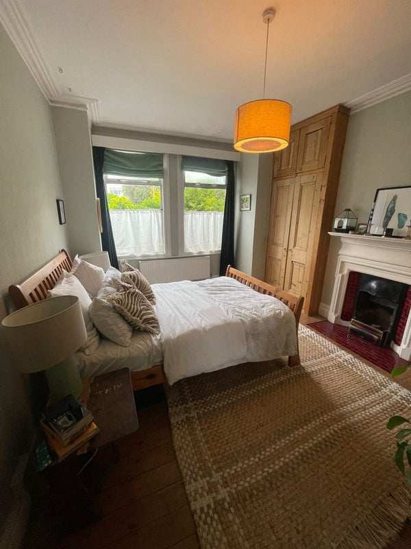Room Wix's Lane in Greater London