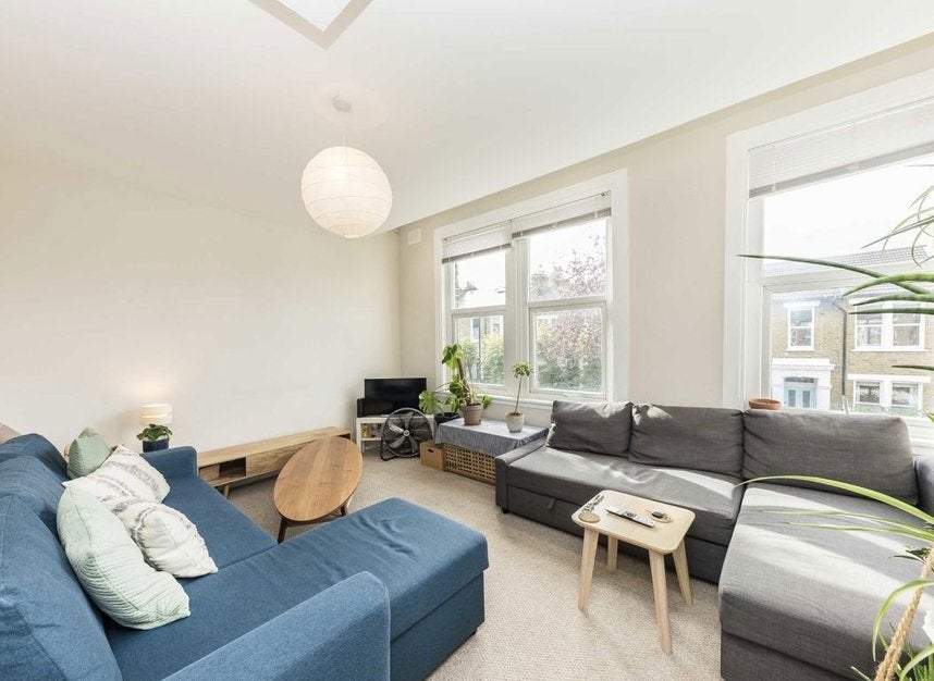 Flat Tresco Road in Greater London