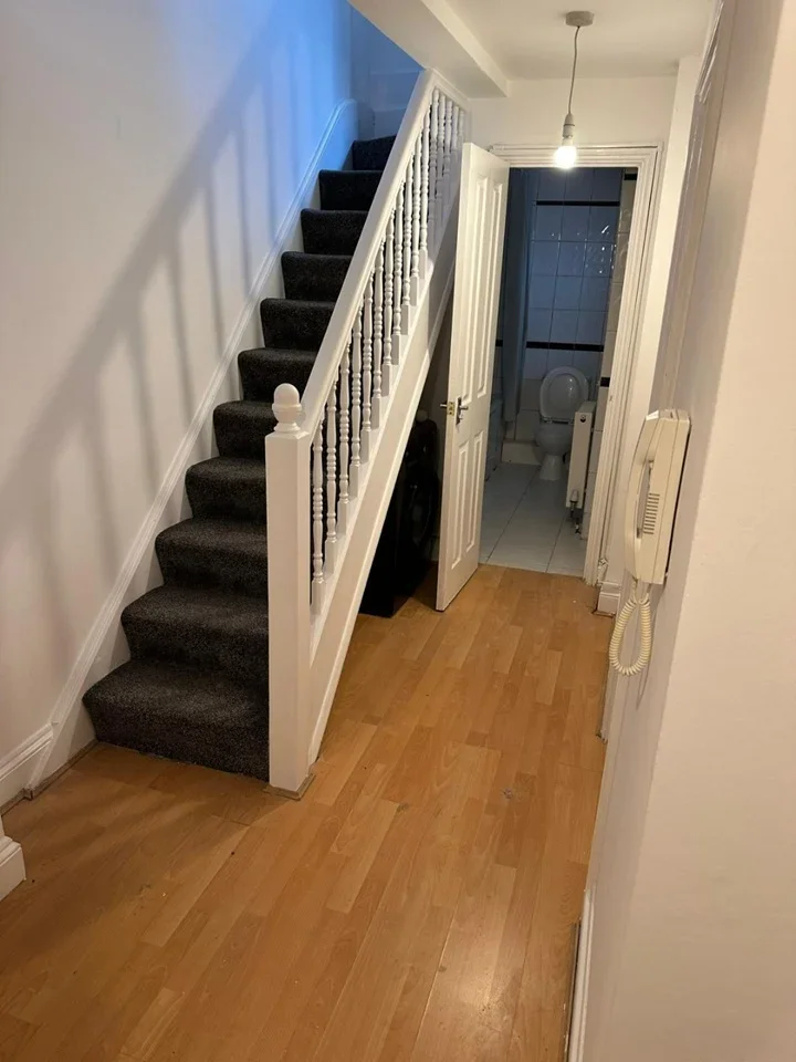 Flat Allen Road in Greater London
