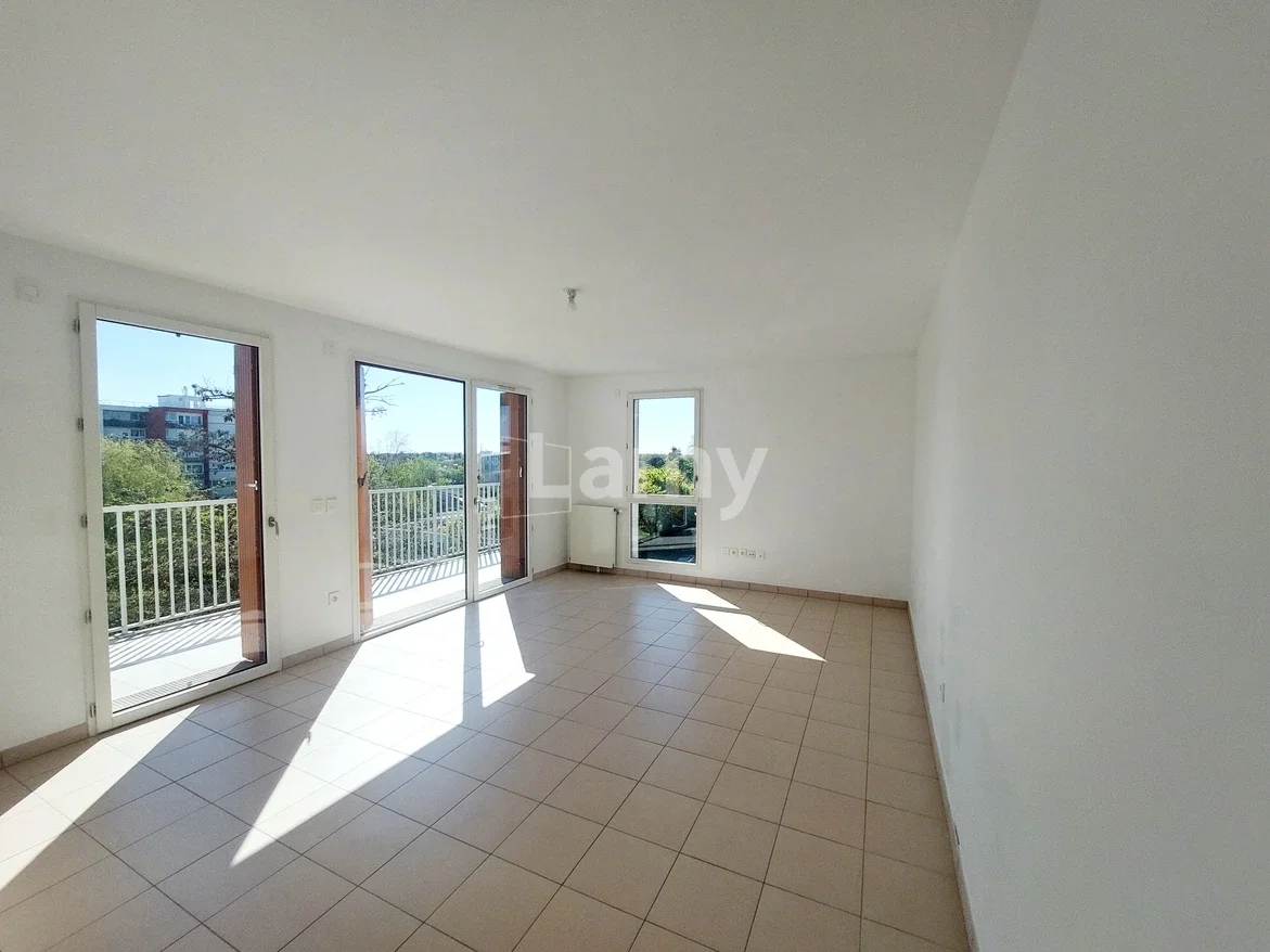 Flat Rue Pierre Courtade in Trappes