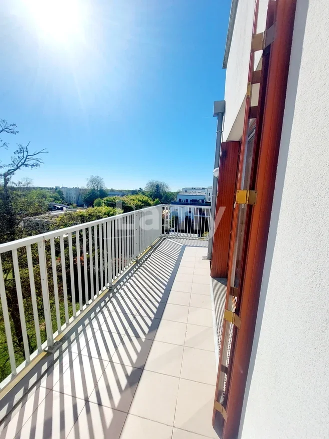 Flat Rue Pierre Courtade in Trappes