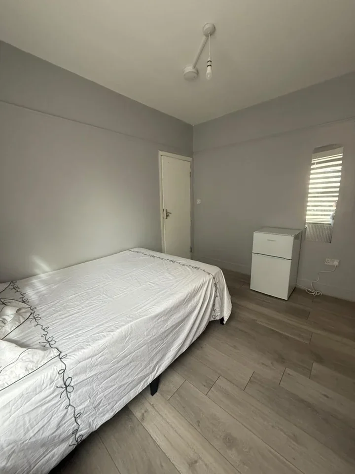 Room Morrison Avenue in Greater London