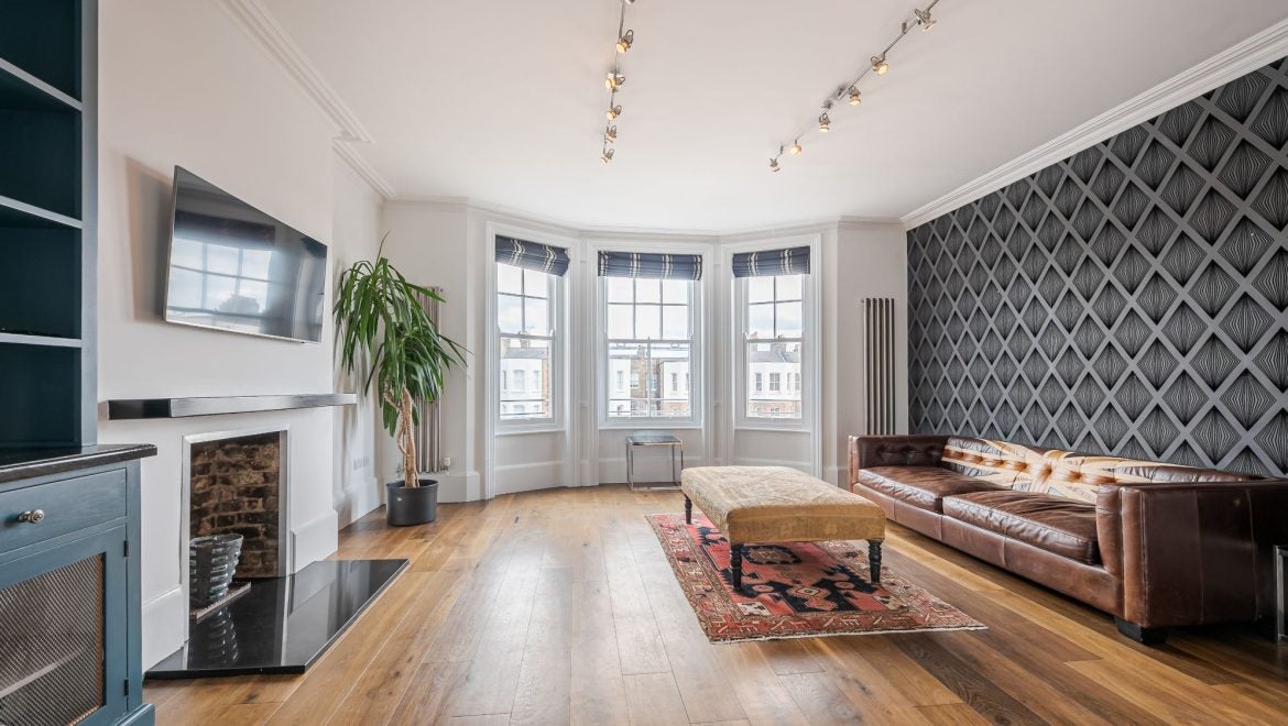 Flat Abingdon Road in Greater London