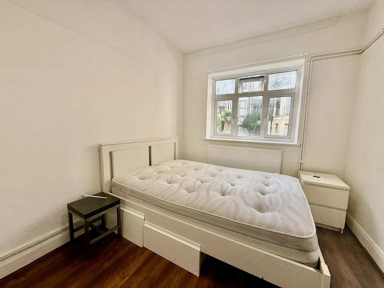 Flat Morland Road in Greater London
