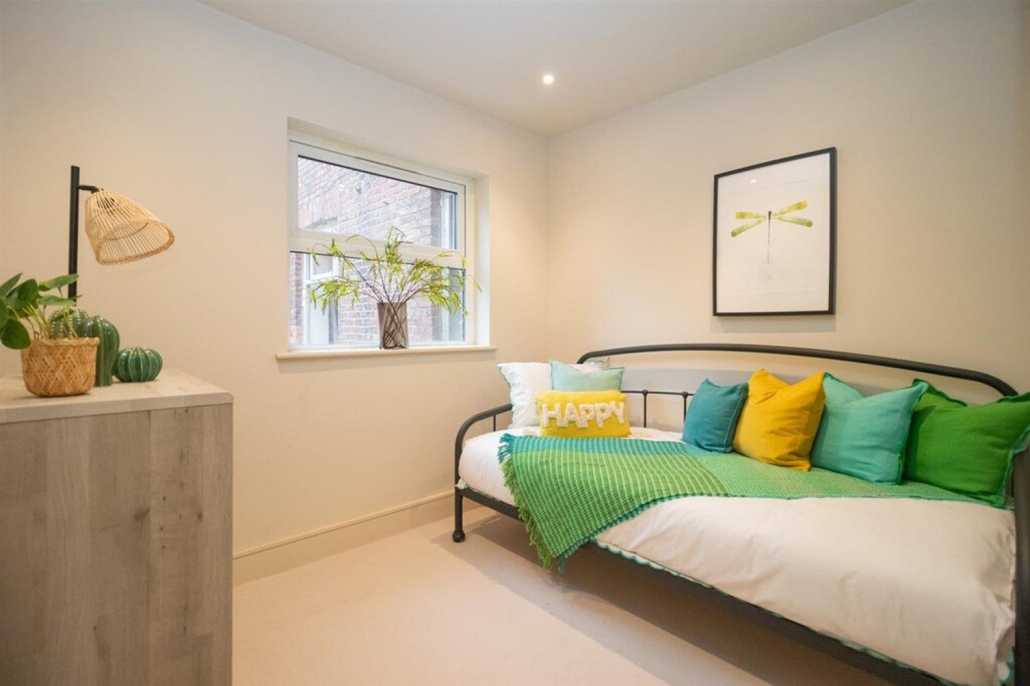 Flat Lytham Avenue in Manchester