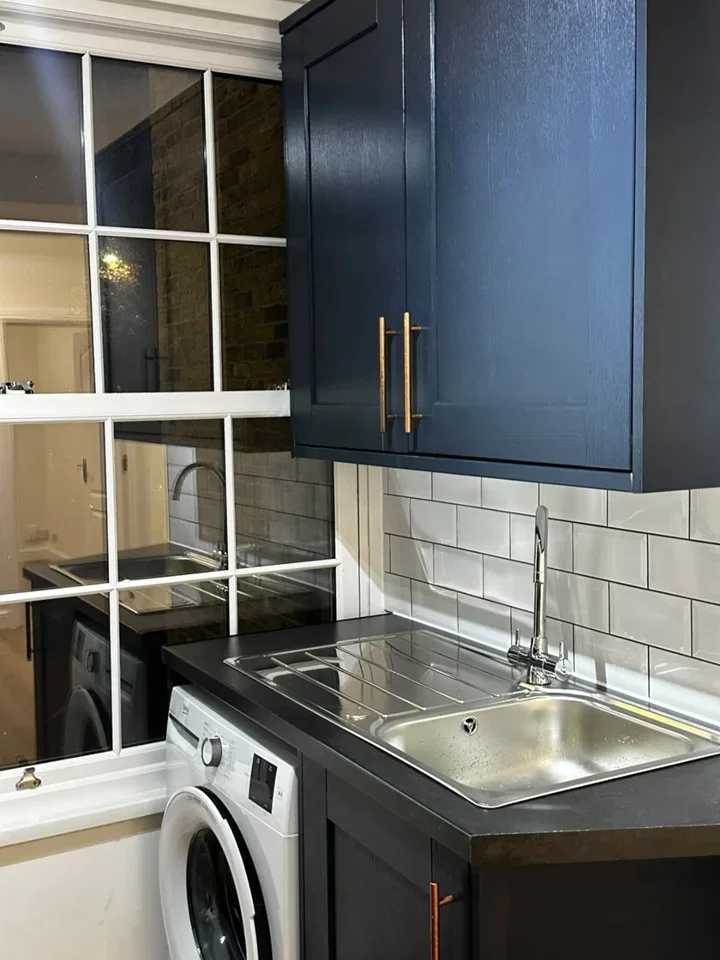 Flat Sussex Place in Slough