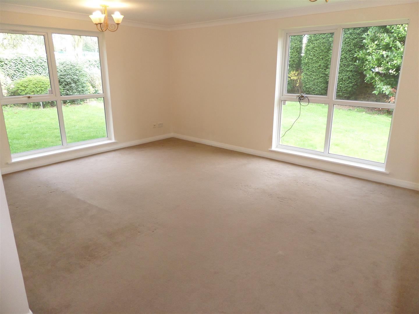 Flat Lawyer’s Walk in Walsall