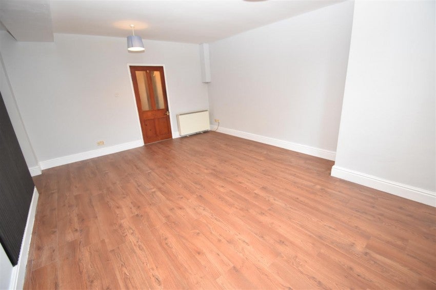 Flat Warwick Place in Royal Leamington Spa