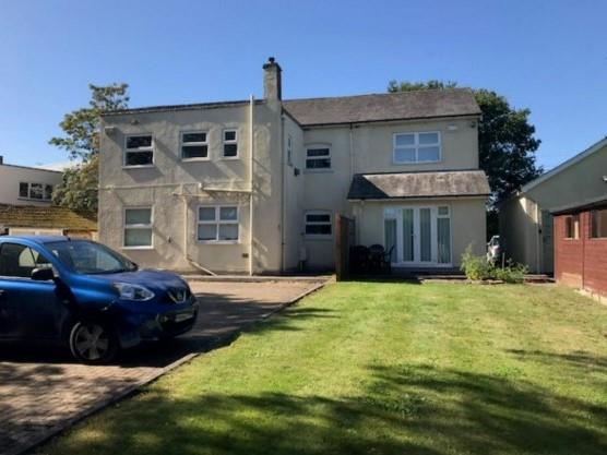 Flat Tongham Road in Waverley