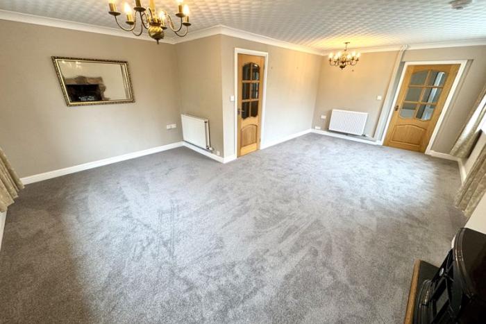 Flat Raylaw Avenue in Guilsfield