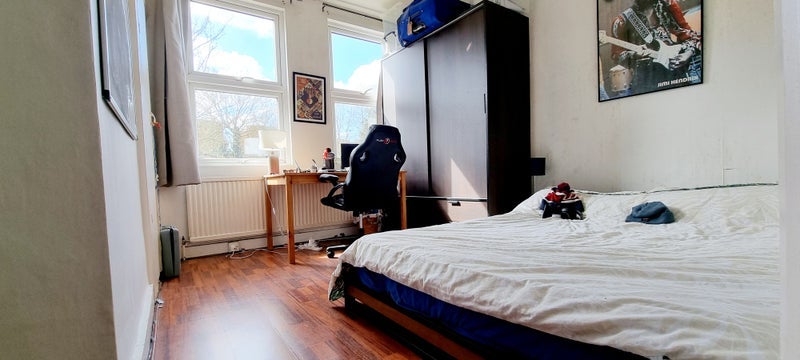 Room Meads Road in Greater London