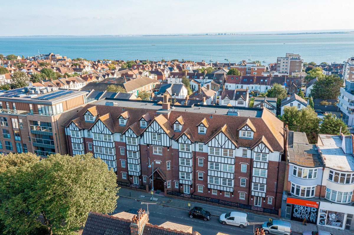 Flat London Road in Southend-on-Sea