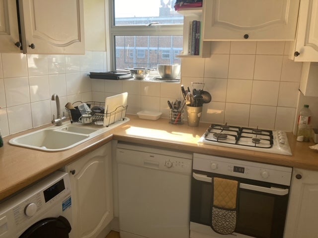 Room New End in Greater London
