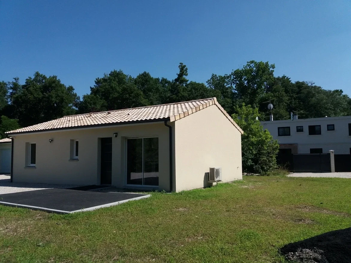 Maison Rue Pasteur à Louens