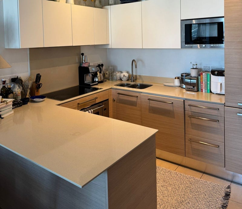 Room Juniper Drive in Greater London
