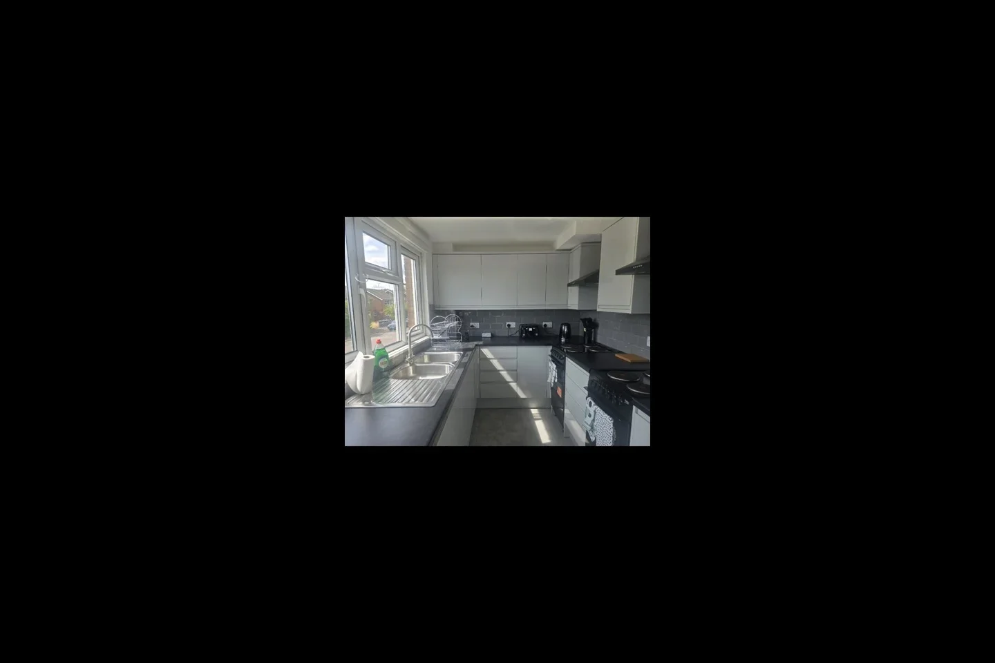 Room Brendon Avenue in Luton