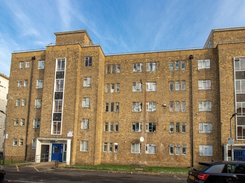 Flat Bowie Close in Greater London