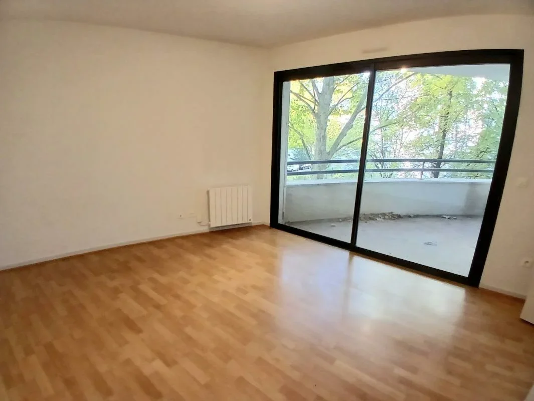 Flat Rue Étienne Richerand in Lyon