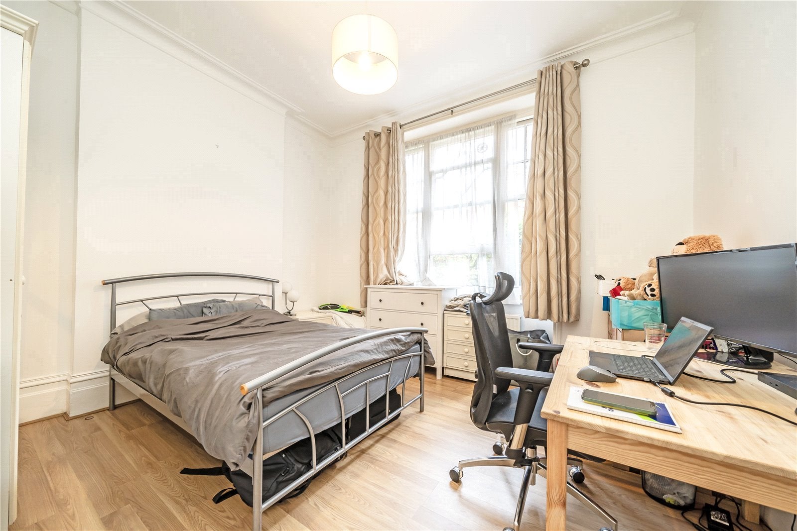 Flat Elgin Avenue in City of Westminster
