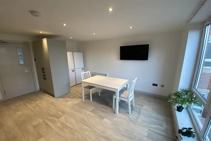 Room Moore Gate in Broxtowe