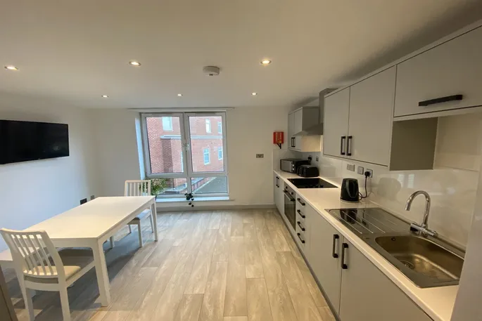 Room Moore Gate in Broxtowe