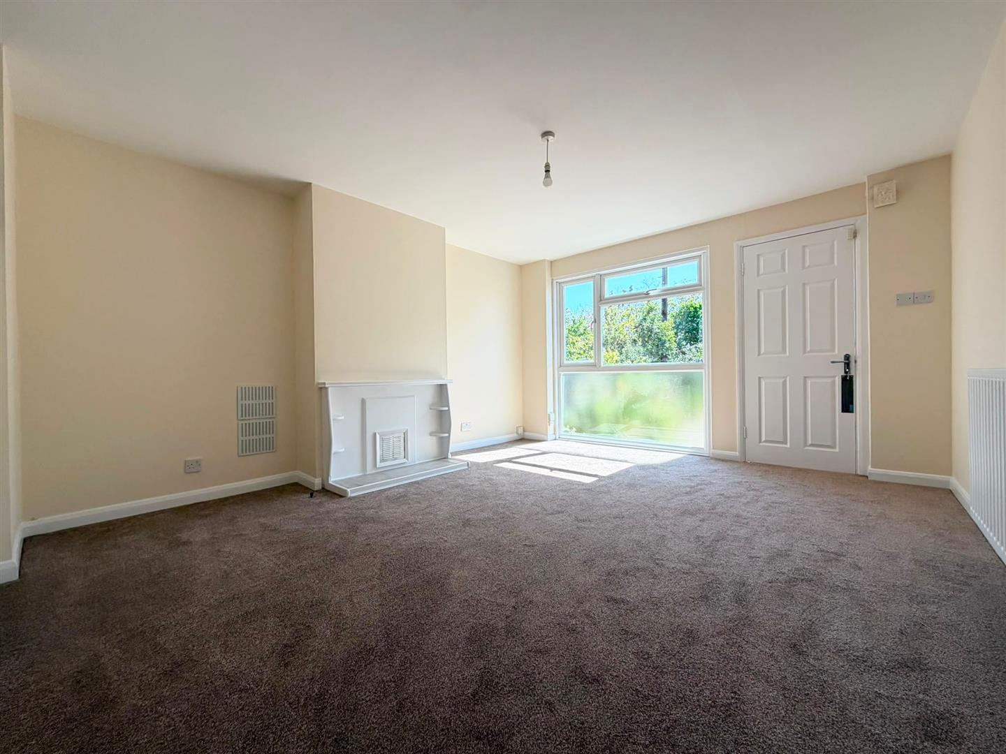House Vincent Close in Greater London