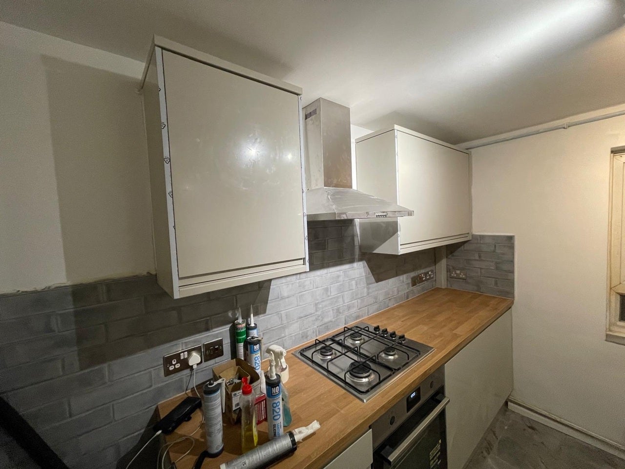 Flat Percy Gardens in Greater London