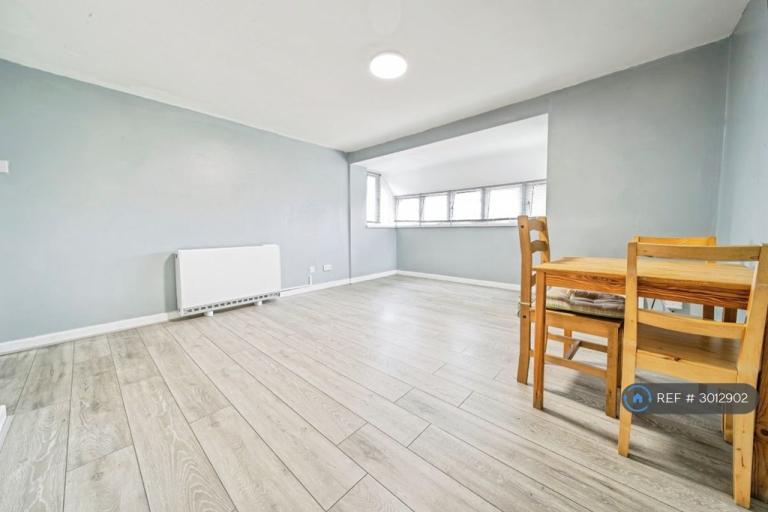 Flat Columbia Grange in Newcastle upon Tyne