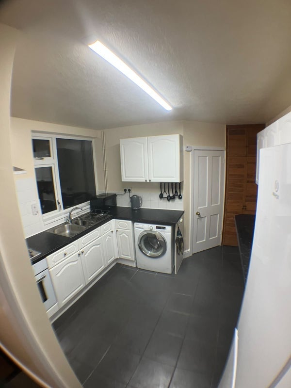 Room Granby Close in Hinckley and Bosworth