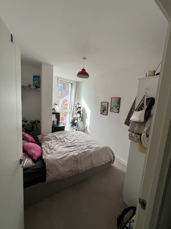 Room Cable Walk in Greater London