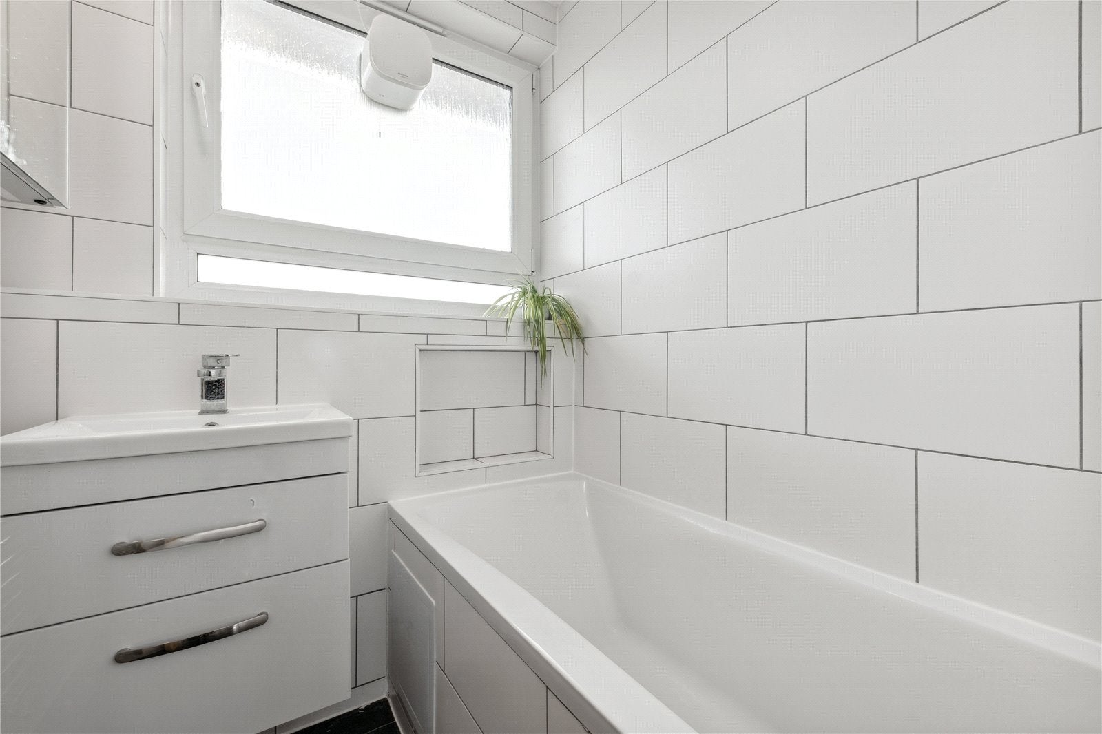 Flat Crondall Street in Greater London