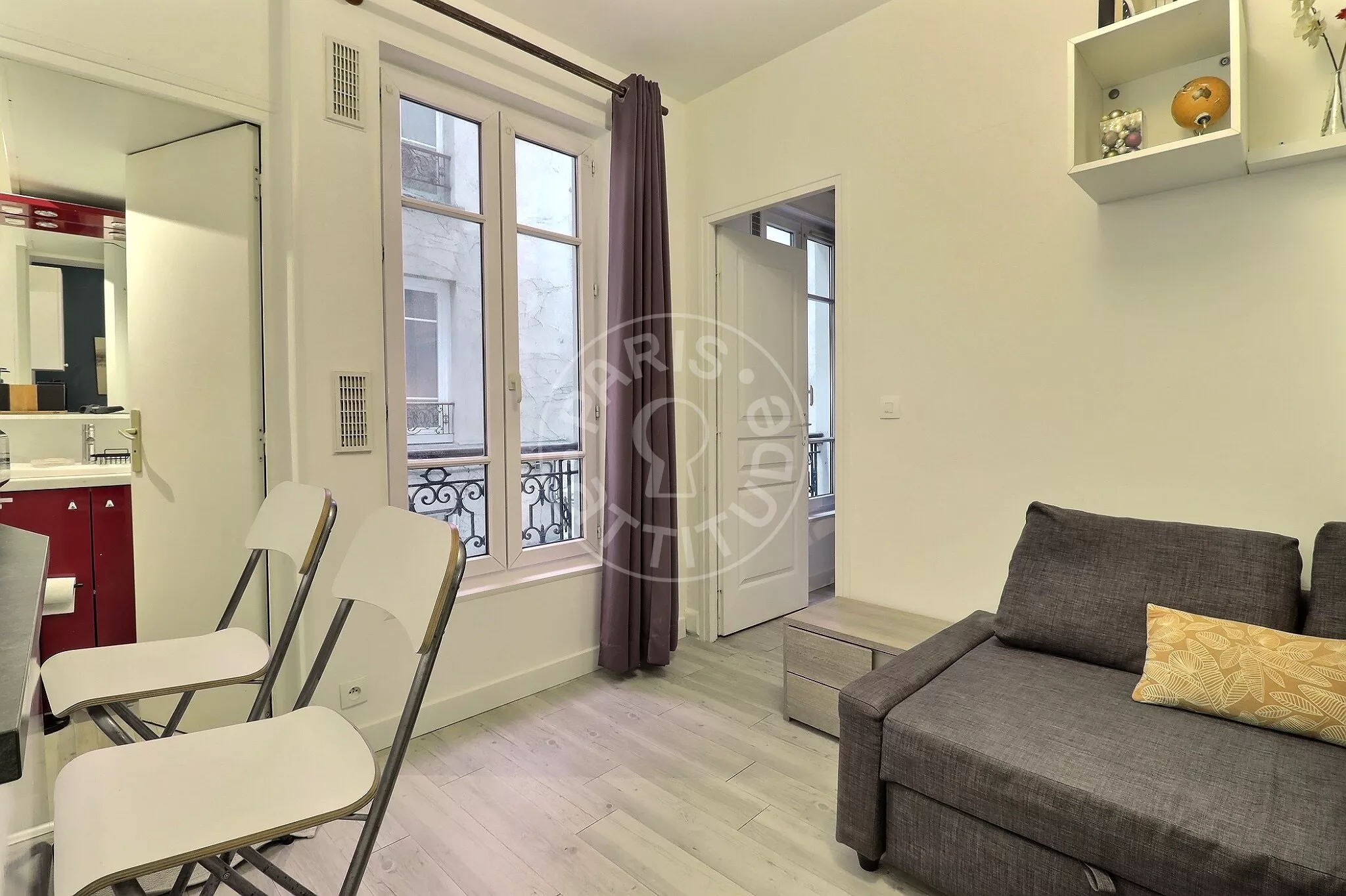 Flat Rue du Théâtre in Paris