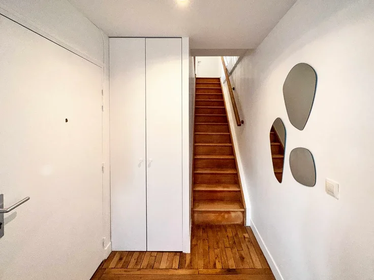 House Rue Copernic in Paris