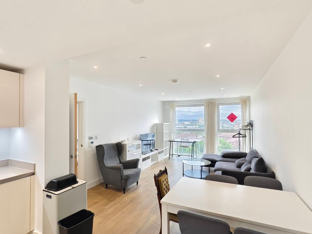Flat Wandsworth Road in Greater London