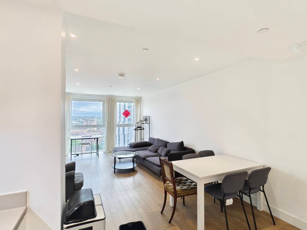 Flat Wandsworth Road in Greater London