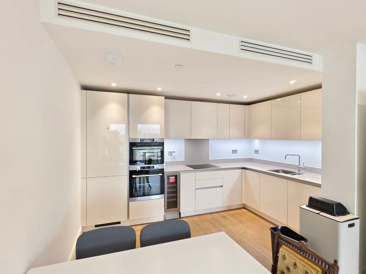 Flat Wandsworth Road in Greater London