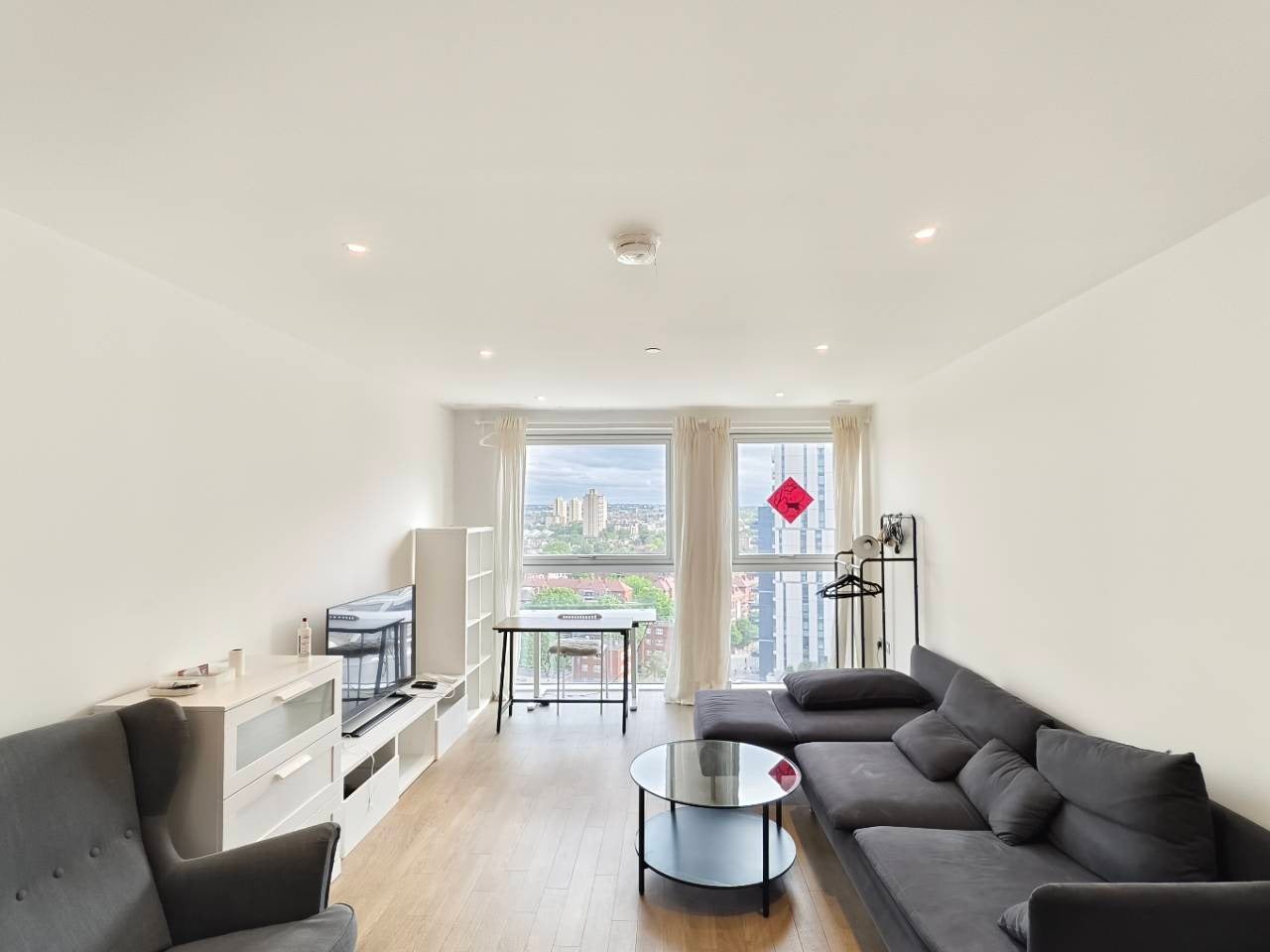Flat Wandsworth Road in Greater London