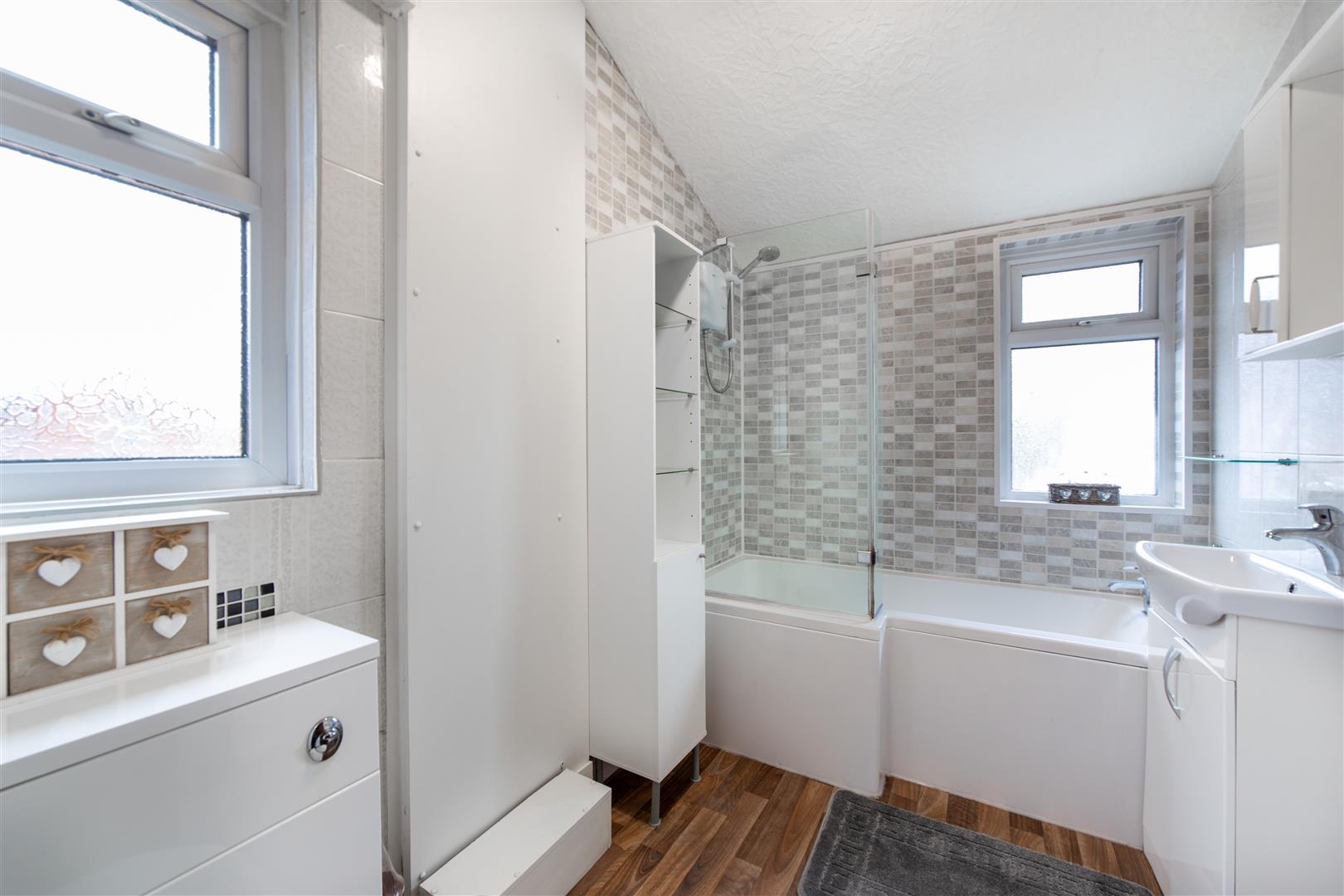 Flat Biddlestone Road in Newcastle upon Tyne