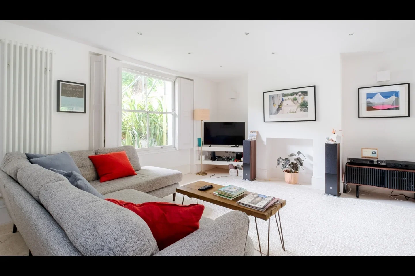 Flat Elizabeth Avenue in Greater London