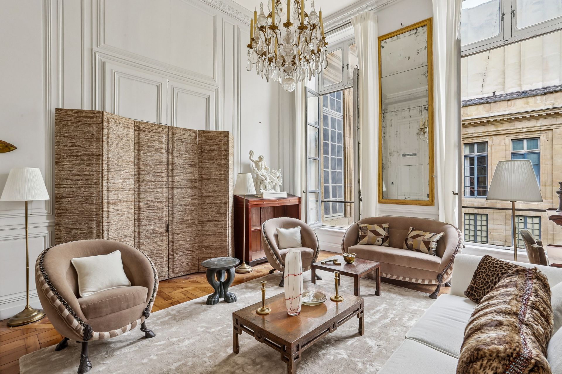 Flat Rue de Tournon in Paris