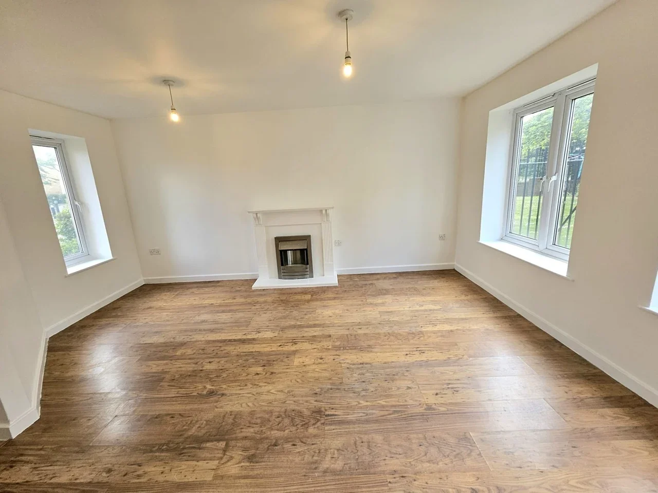 Flat Morgan Close in Luton