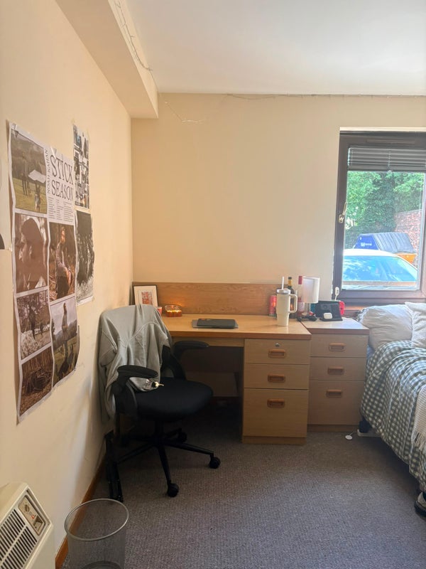 Room West Bryson Road in City of Edinburgh