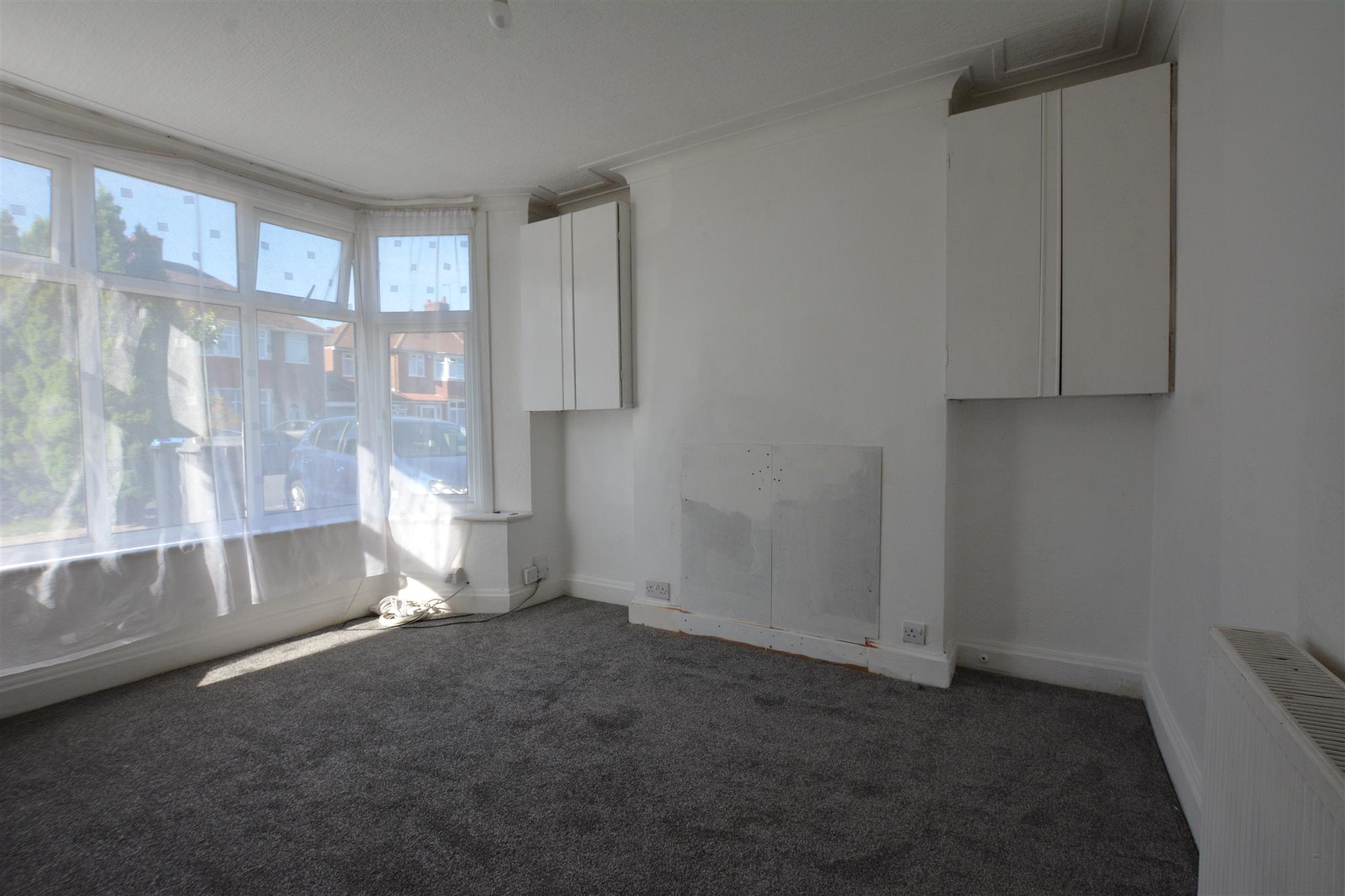 House Tintern Avenue in Greater London