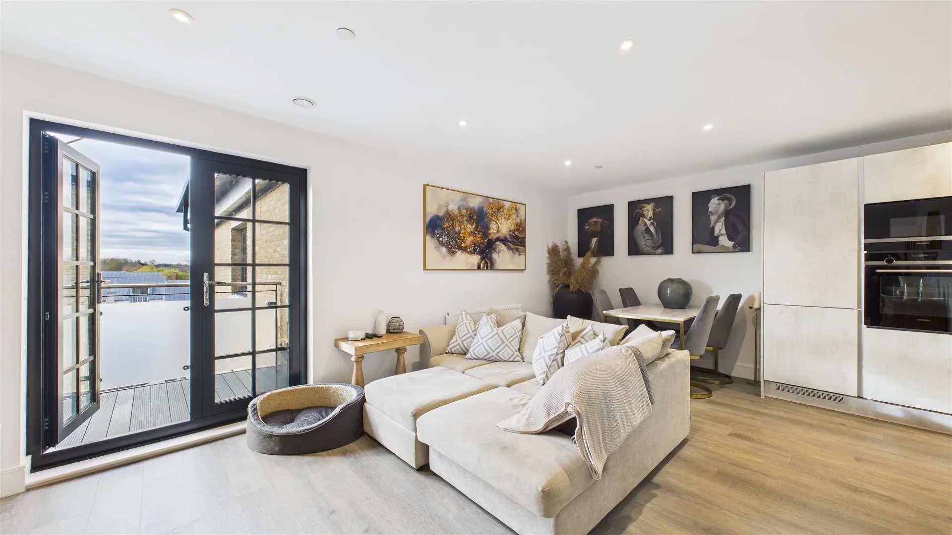 Flat College Road in Cheshunt