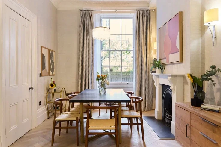 Flat Kensington Gardens Square in City of Westminster