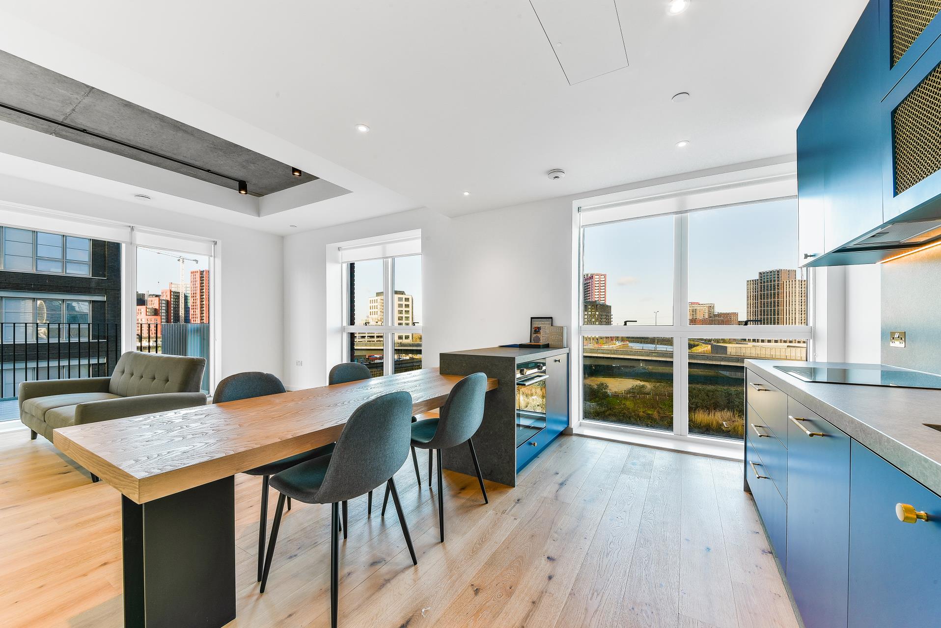 Flat Hercules Slip in Greater London
