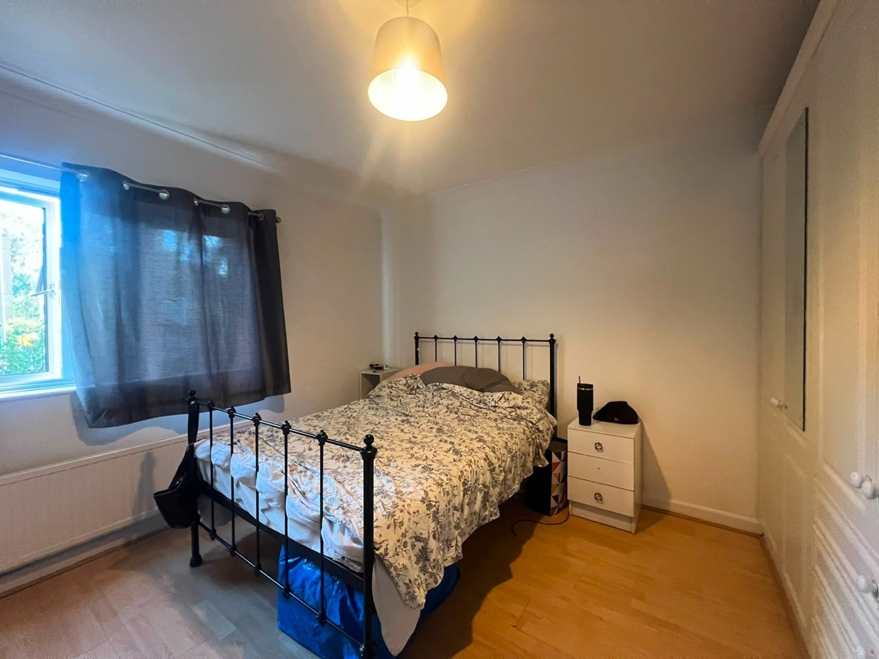 Flat Kingston Road in Greater London